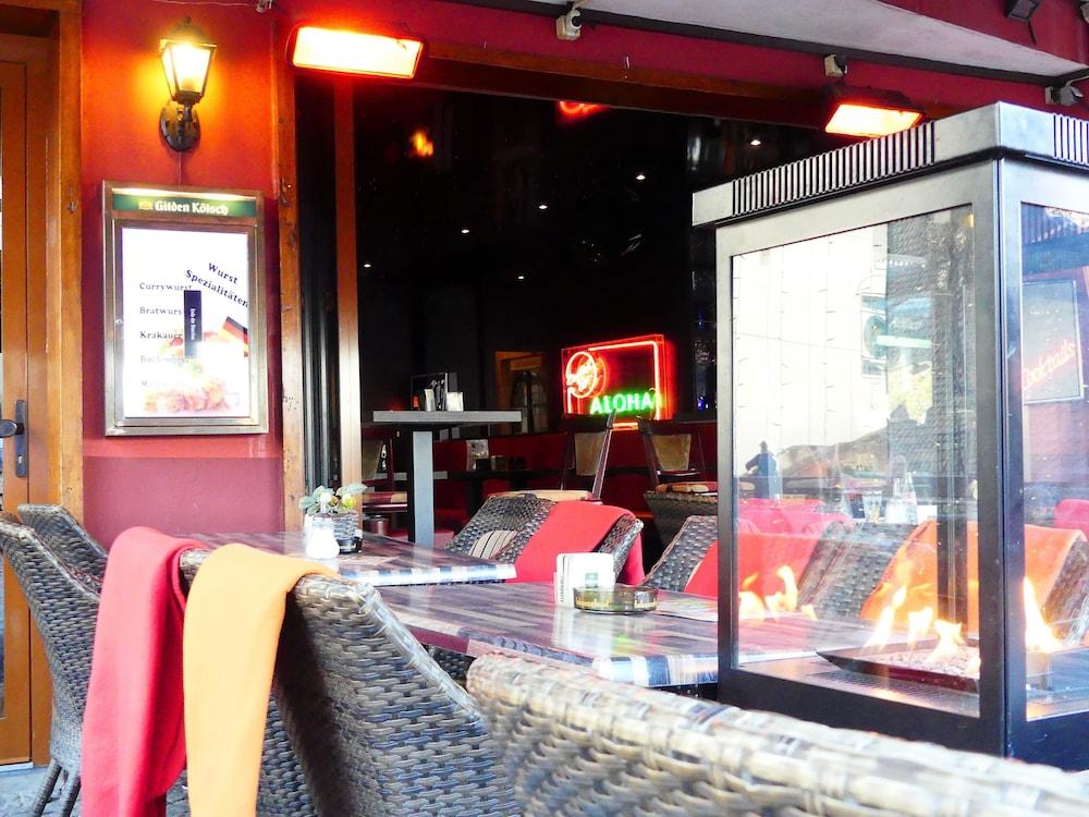 Hotel Kunibert Der Fiese Köln Kültér fotó