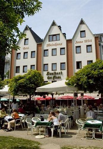 Hotel Kunibert Der Fiese Köln Kültér fotó
