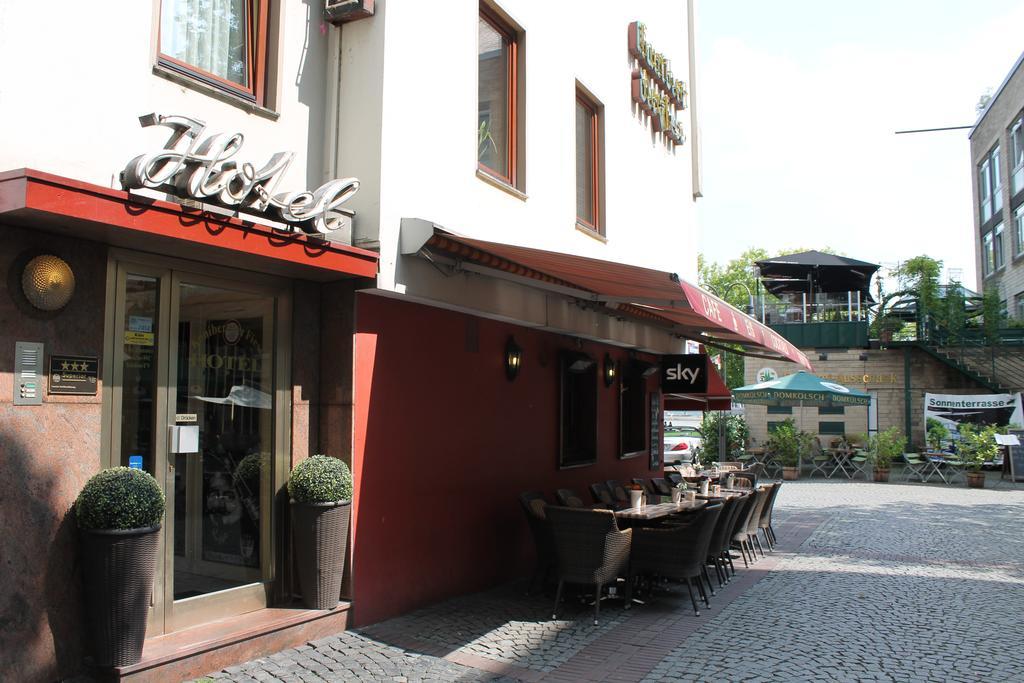 Hotel Kunibert Der Fiese Köln Kültér fotó
