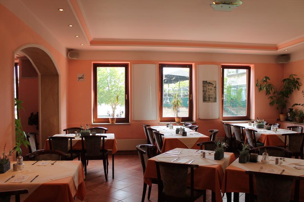 Hotel Kunibert Der Fiese Köln Kültér fotó